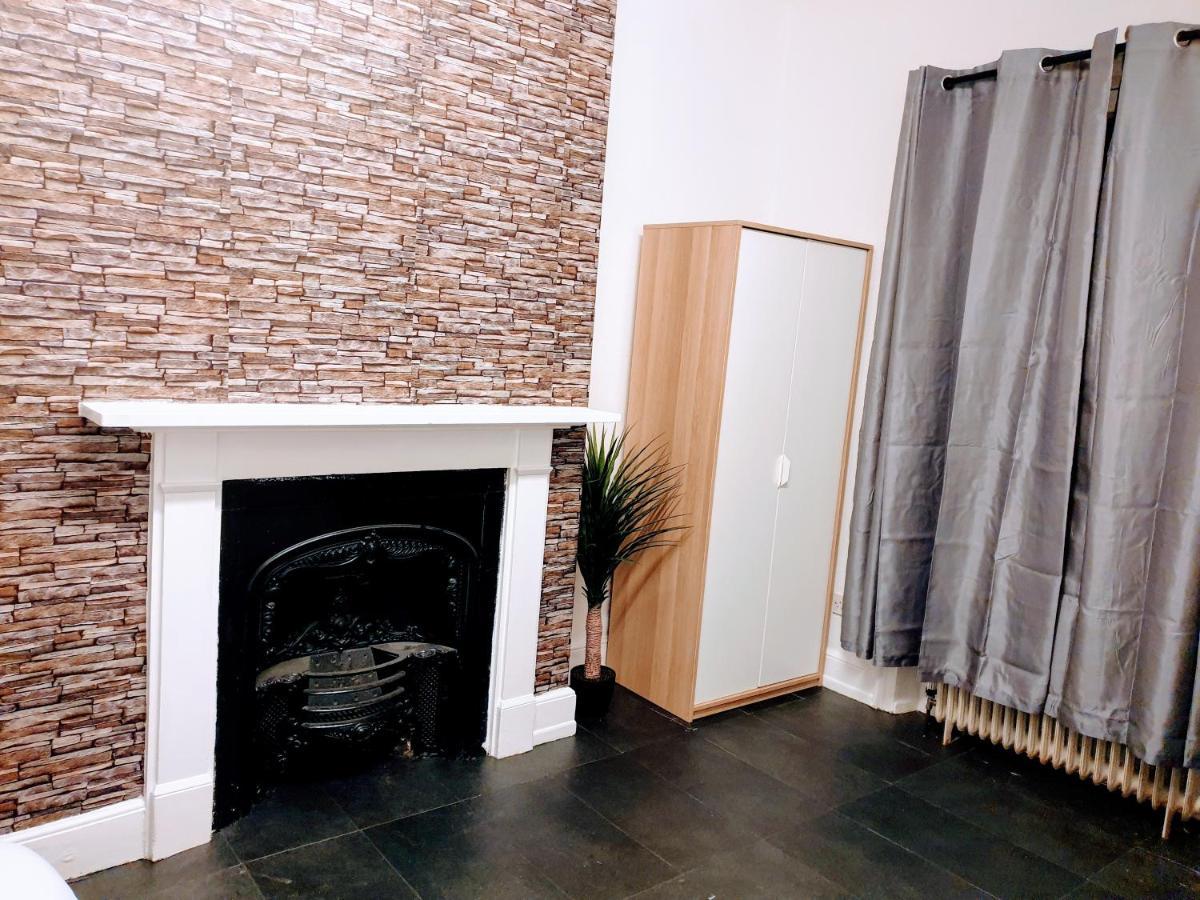 TOPAZ TOWN HOUSE No 36 Huddersfield Ngoại thất bức ảnh